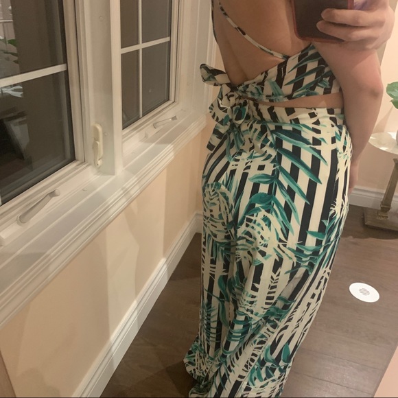 Halter Tropical Top and Pants Set - Picture 4 of 7